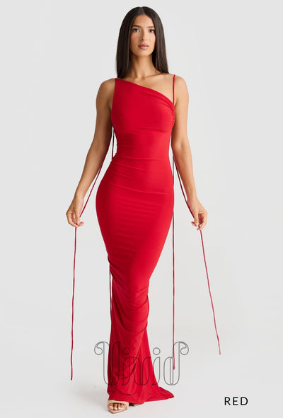 Melani The Label Gia Gown in Red / Reds