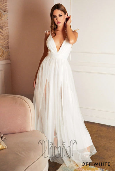 Vivid Party Grace Gown in Off White / Whites