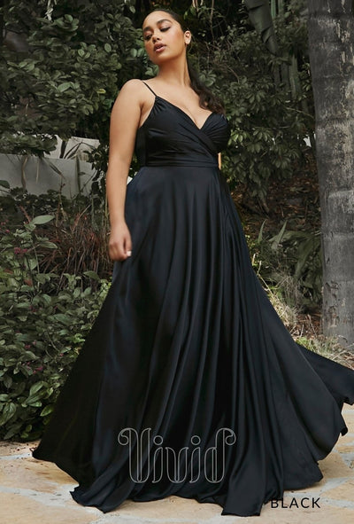 Vivid Curve Laguna Gown in Black / Blacks